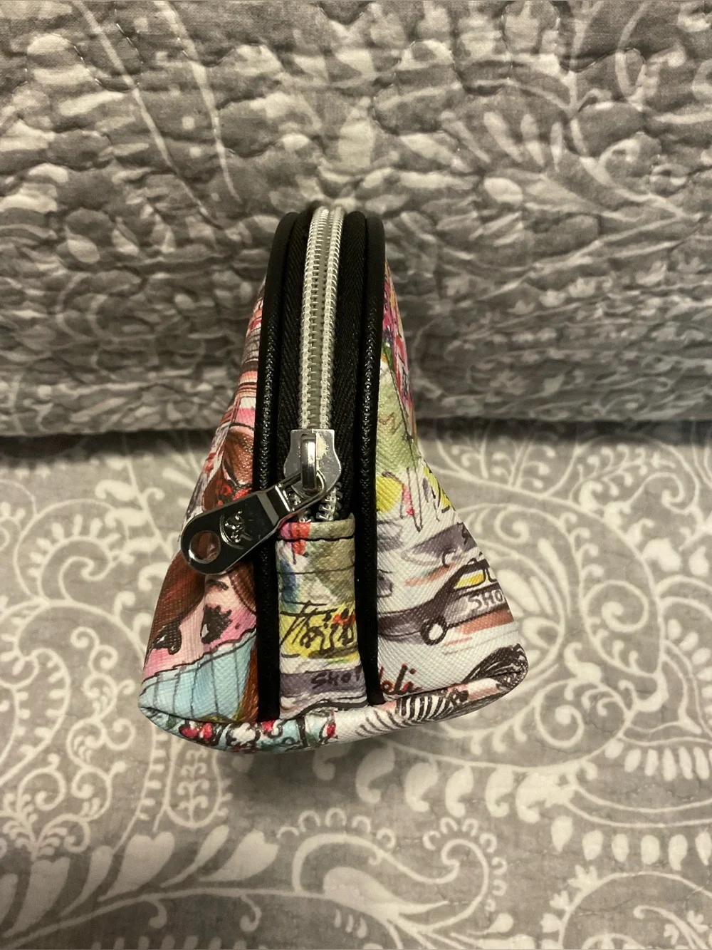 Izak Zenou I Love Japan / Arigato Tokyo Cosmetic Bag